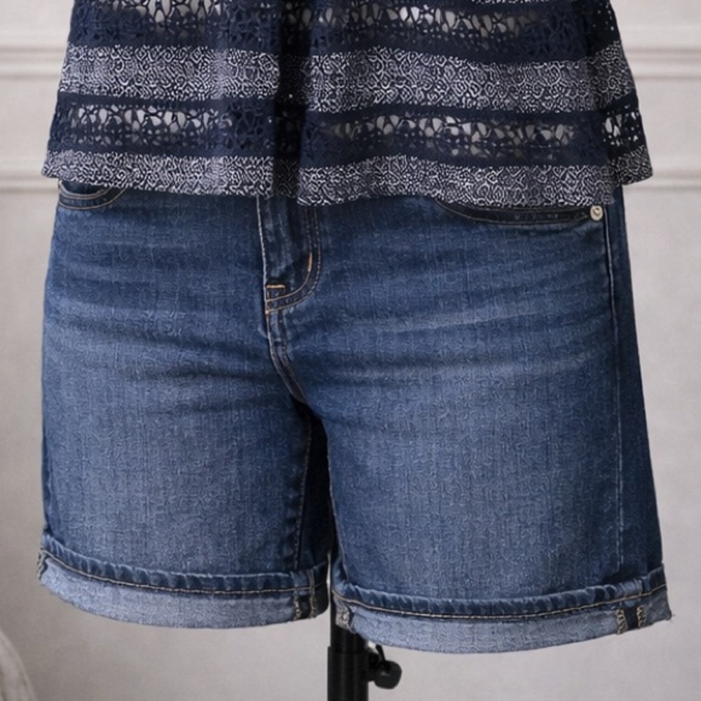 GAP Two-Tone Blue Denim Shorts with Gold Stitching